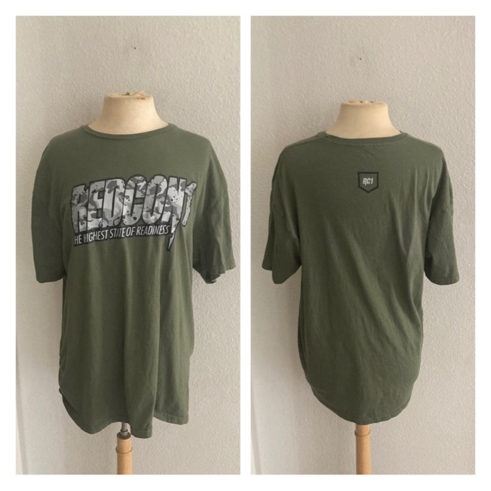 ❤️$5 RedCon1 t-shirt *unisex sizing*